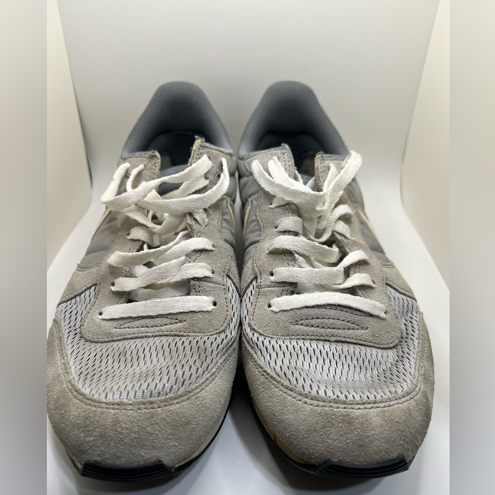 Nike Internationalist - Grey with White - 9.0M - Picture 4 of 6